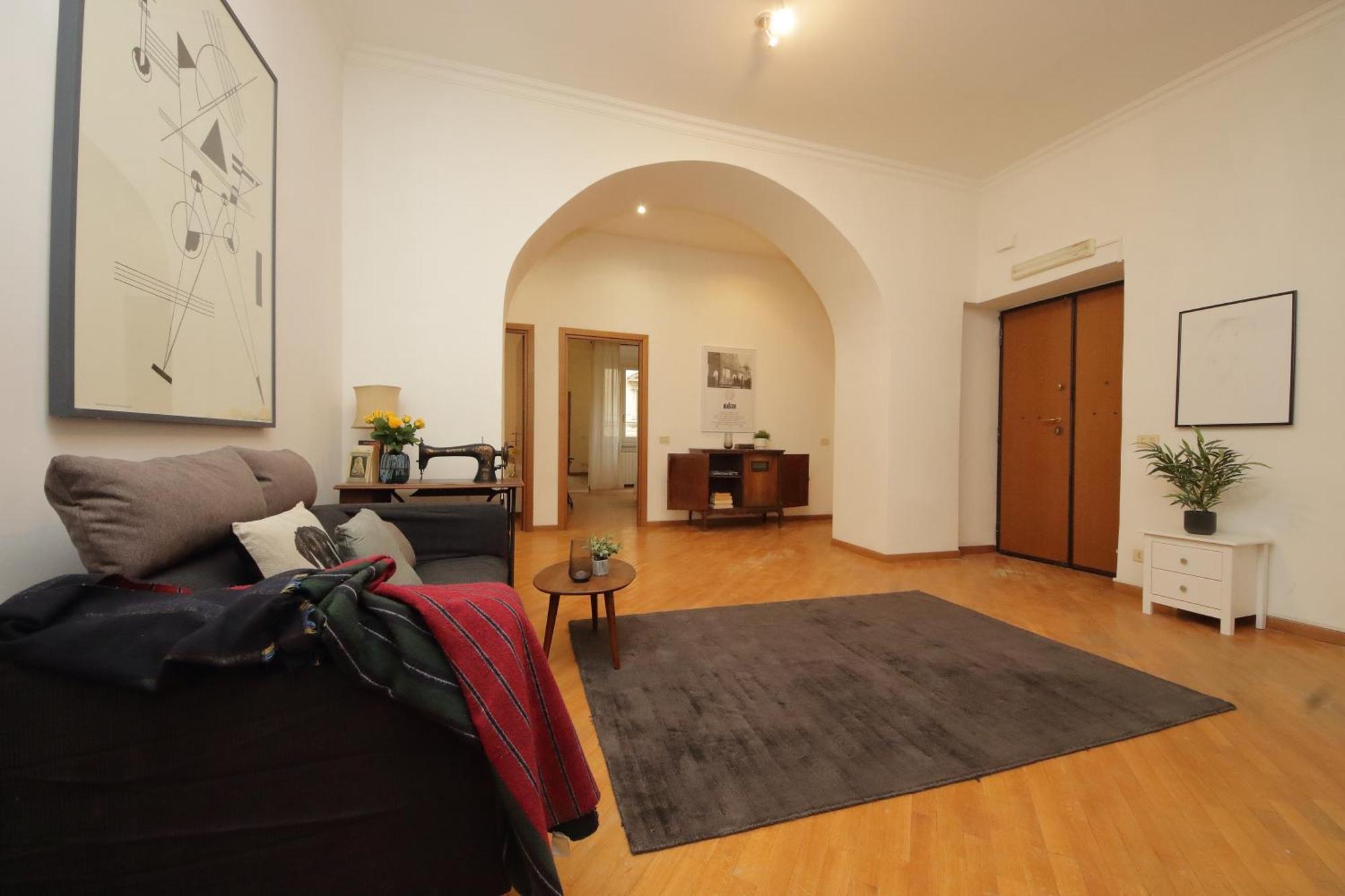 Giant Borghese Apartment Rom